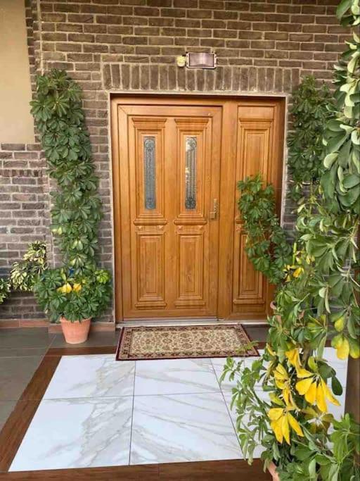 Villa Uklala Kamez Ngoại thất bức ảnh